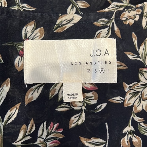 JOA Dress - Picture 4 of 5